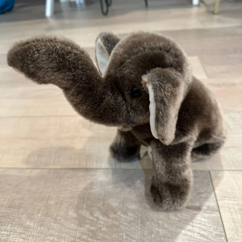 TY ELEPHANT 9